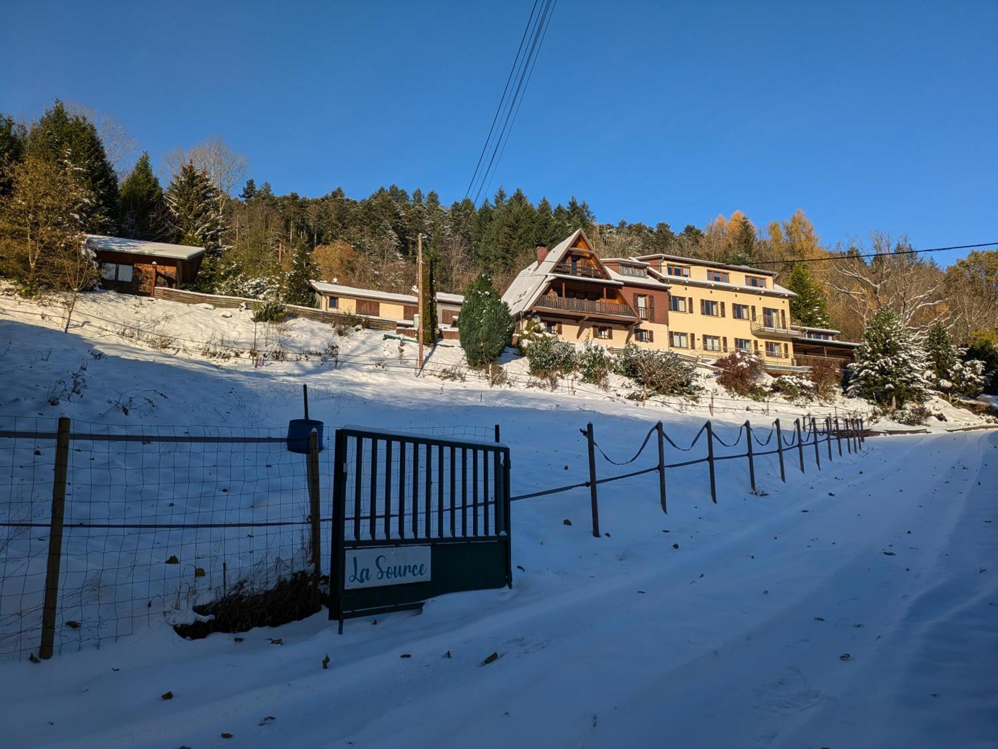 Bed and Breakfast La Source Sondernach Екстер'єр фото